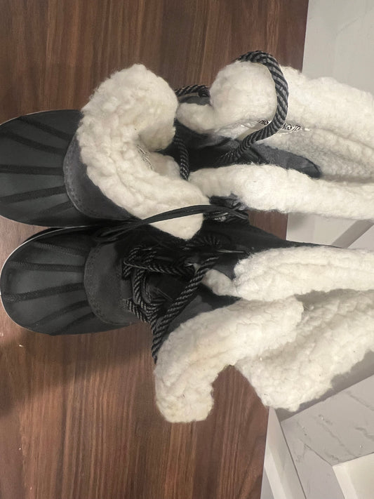 Cat & Jack Girls' Gray/Kit Winter Boots - 3