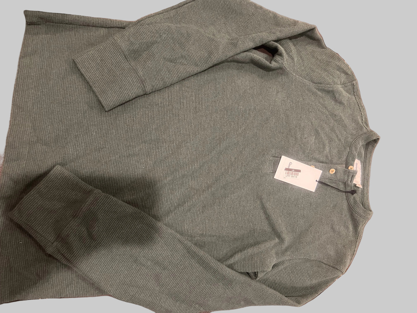 Goodfellow & Co Men's Long Sleeve 4 Button Textured Henley Shirt Green - Sizes S, M