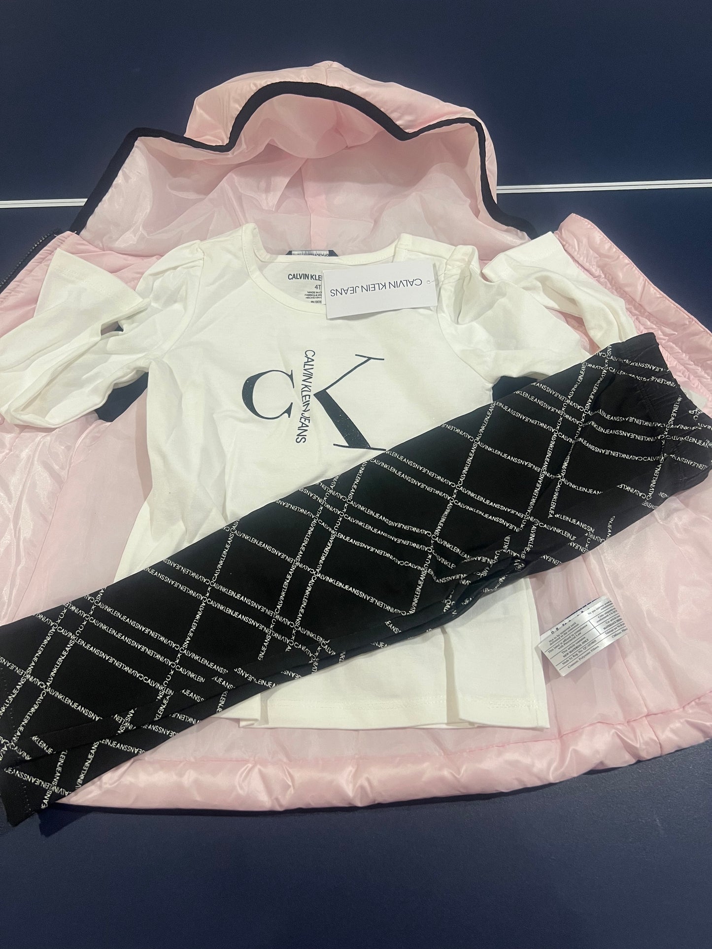 Calvin Klein Toddler Girl's 3-piece Set Vest-Shirt-Legging - 3T