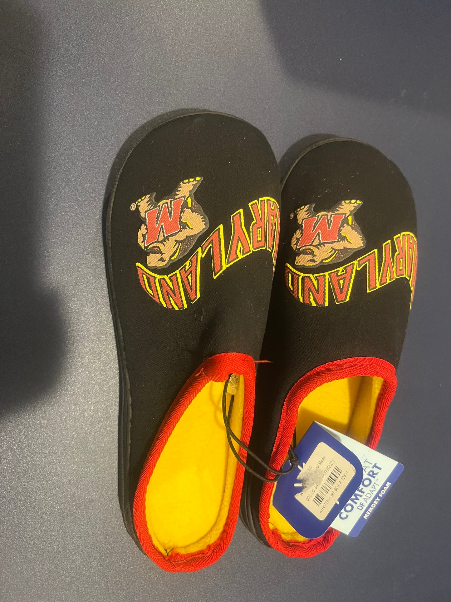 Men's ZooZatz Maryland Terrapins Memory Foam Slippers - Size M (9-10)
